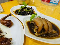 -鹏城人家海鲜酒家·23年老字号(较场尾店)