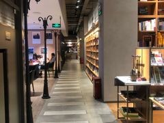 -百新书局(尚悦湾店)