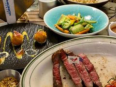 -MONICH牛排融合餐厅(和义大道购物中心店)