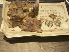 -东口码头·烧鸽子·鱼头泡饼·地方菜(金鹰悦城店)