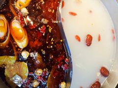 -马家斑.鲜鱼火锅(松湖万科店)