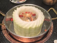 -得意咚瓜·顺德鱼生·冬瓜火锅(深圳首店)