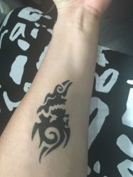 -苏龙纹身