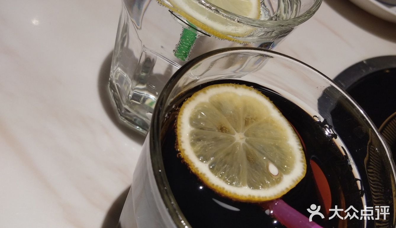 芋头份量比较小，味道还不错；辣椒炒肉偏辣，典型的湘菜