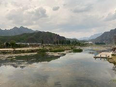 -百里峡七彩艺术小镇