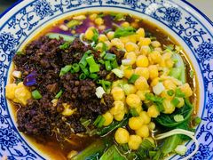 豌豆杂酱面-渝之汇牛肉豌杂面