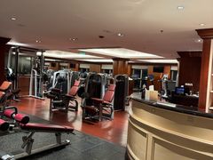 -富力丽思卡尔顿酒店健身中心