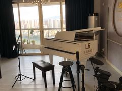 -乐尚音乐空间·钢琴·声乐·架子鼓(会展中心店)