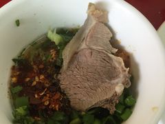 -老石黑山羊毛驴肉火锅(金凯广场店)