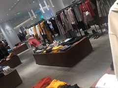 -URBAN REVIVO(西安Momopark店)