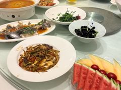 -沪华海鲜大酒楼(南汇店)