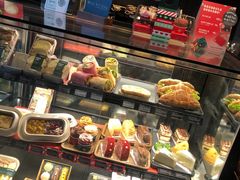 面包甜点陈列柜-星巴克臻选(杭州万象城店)