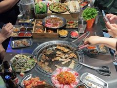 -马路牙子烧烤音乐酒馆(望京店)