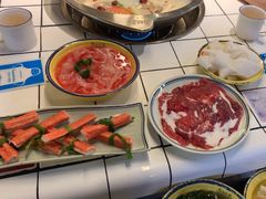 -卤校长重庆火锅(银泰城店)