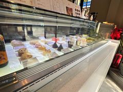 -Fridi Patisserie Cafe