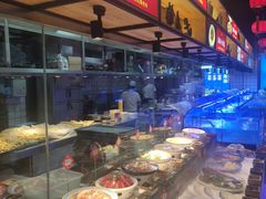 自助取餐区-渔民船说·北塘海鲜·天津菜·海肠捞饭(北塘古镇店)
