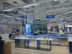 -优购镜仓(黄岛吾悦店)