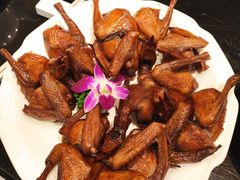 脆皮乳鸽-新南华大酒店(长寿店)