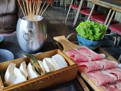 -渝涯重庆豆花老火锅(中赢国际店)