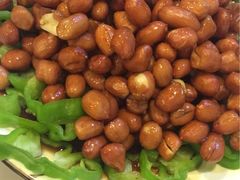 -虾弄弄海派小龙虾·牛羊蝎子火锅