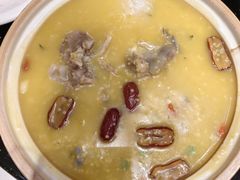 -香山湖家家宴(中山陵店)