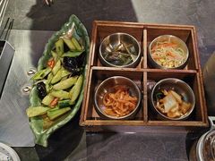 -河坝烧烤串城(金达莱店)