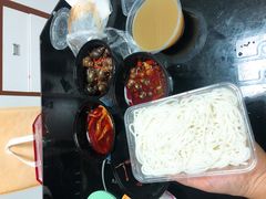 -老闵田螺馆·南昌市井菜·特色小吃(总店)