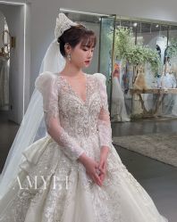 -艾米丽婚纱礼服