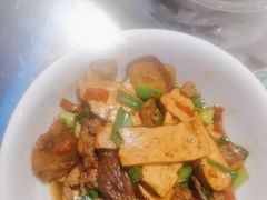 -富正毅三下锅·湘西韵味(天门山索道店)
