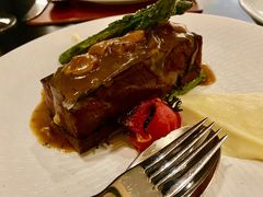 -卡佩罗意大利餐厅及酒吧Al Cappello Trattoria