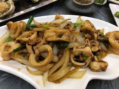 -覃记海鲜美食餐厅