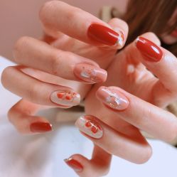 -Pink You美甲洗眉纹绣定制中心