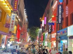 -BHC炸鸡(明洞总店)