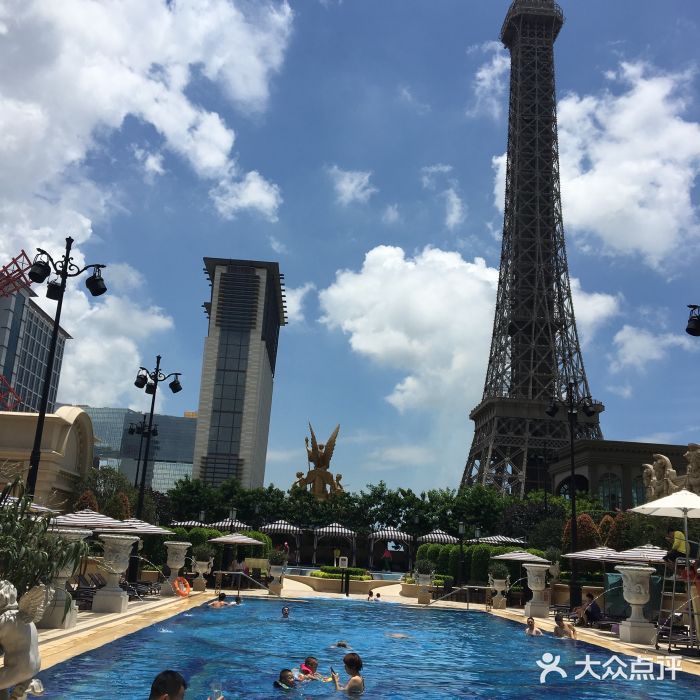 巴黎人泳池图片