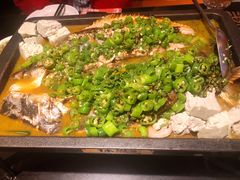 -探鱼·鲜青椒爽麻烤鱼(银泰城店)