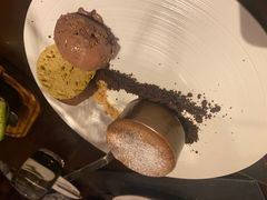 -恰餐厅及酒吧 CHAR Bar & Grill (北京丽都皇冠假日店)