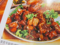-八两八金·莱芜特色炒鸡(市南漳浦路店)