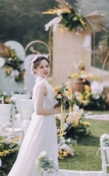 -欣薇婚纱(新源乐汇城店)