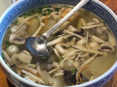-翠山·映月湖景餐厅(映月湖公园店)