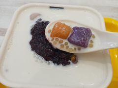 -满记甜品(日月光二店)