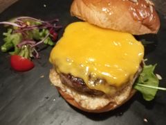 -HIGH FIVE哈福手工汉堡(桂林路店)