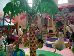 -蒙特利亲子乐园