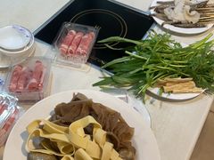 -尚品海鲜肥牛自助火锅(湖明店)