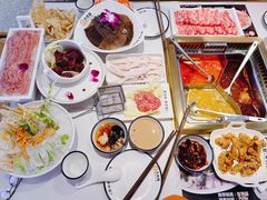 谷饲肥牛-大熊猫毛肚火锅(烟台万象汇店)