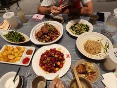 -肥肥虾庄·金牌油焖大虾(杨园滨江时代walk店)