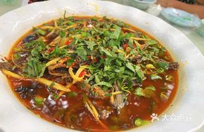 Sour Cabbage and Mud Carp Stew