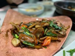 包烧野生牛肝菌-云海肴·汽锅鸡·云南菜(美罗城店)