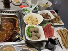 -海底捞火锅(宝龙广场夜宵主题店)