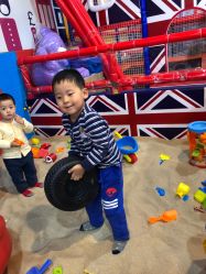 -开心哈乐亲子乐园(东森时尚百货店)