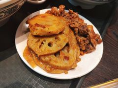 -爆炸头阿姨小四川正宗川味小吃(无任何分店)